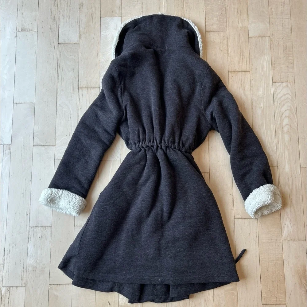 Anthropologie Saturday/Sunday Gray/Cream Sherpa Lined Women’s Robe Size Large